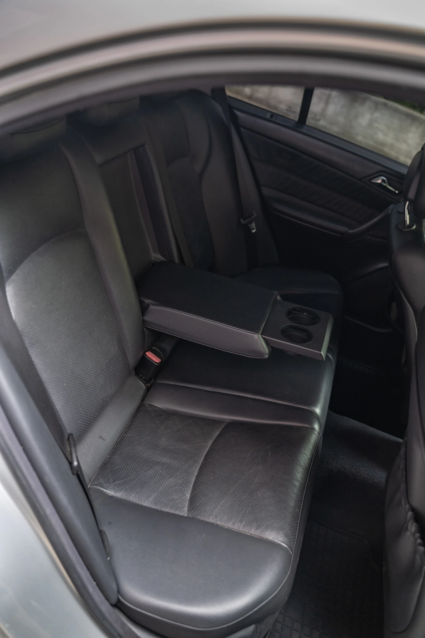 Mercedes-Benz C 200 Kompressor, снимка 12 - Автомобили и джипове - 54383329