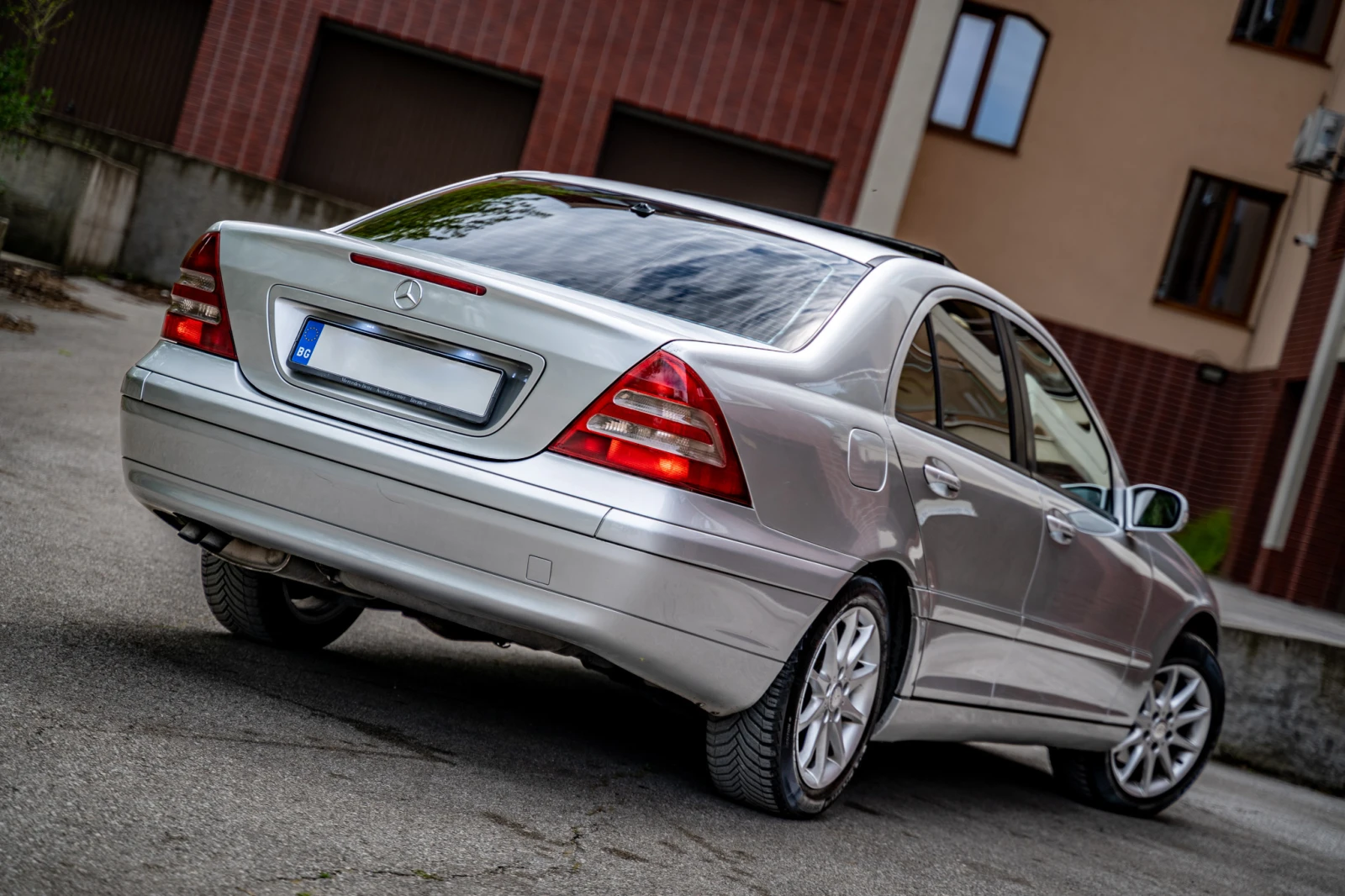 Mercedes-Benz C 200 Kompressor, снимка 5 - Автомобили и джипове - 54383329