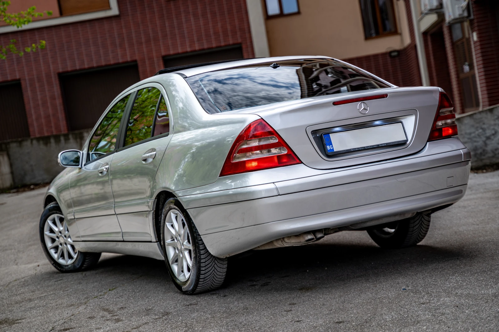 Mercedes-Benz C 200 Kompressor, снимка 6 - Автомобили и джипове - 54383329