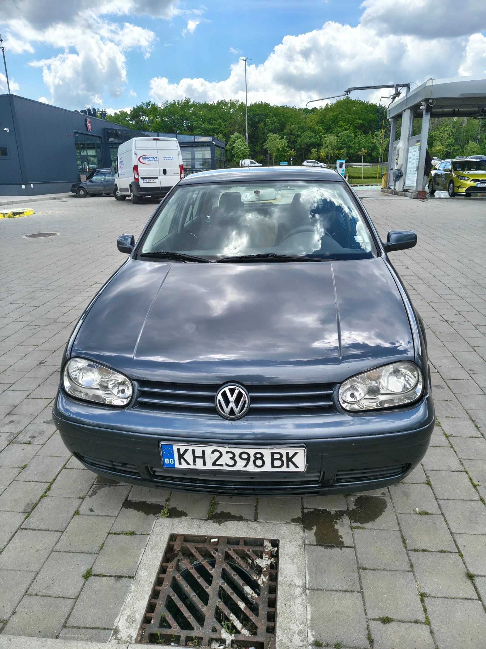 VW Golf 1.6 бензин , снимка 13 - Автомобили и джипове - 54586419
