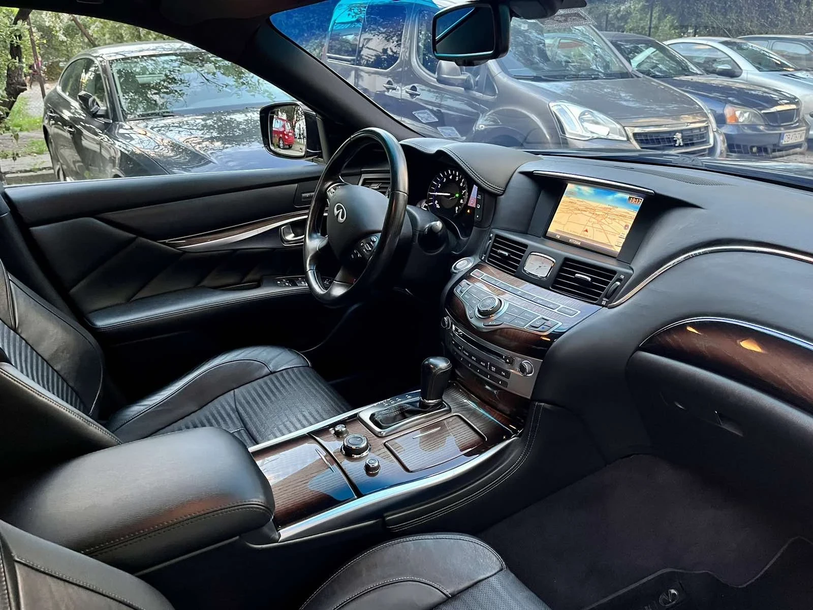 Infiniti M 35 Hibrid, снимка 9 - Автомобили и джипове - 54702641