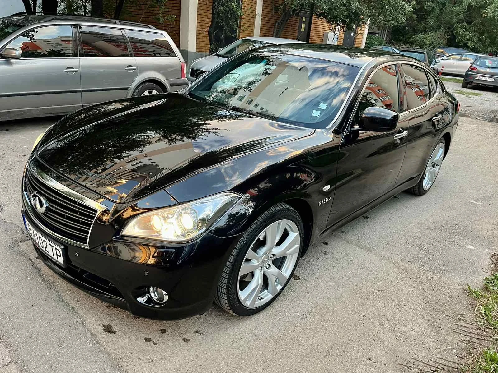 Infiniti M 35 Hibrid, снимка 12 - Автомобили и джипове - 54702641