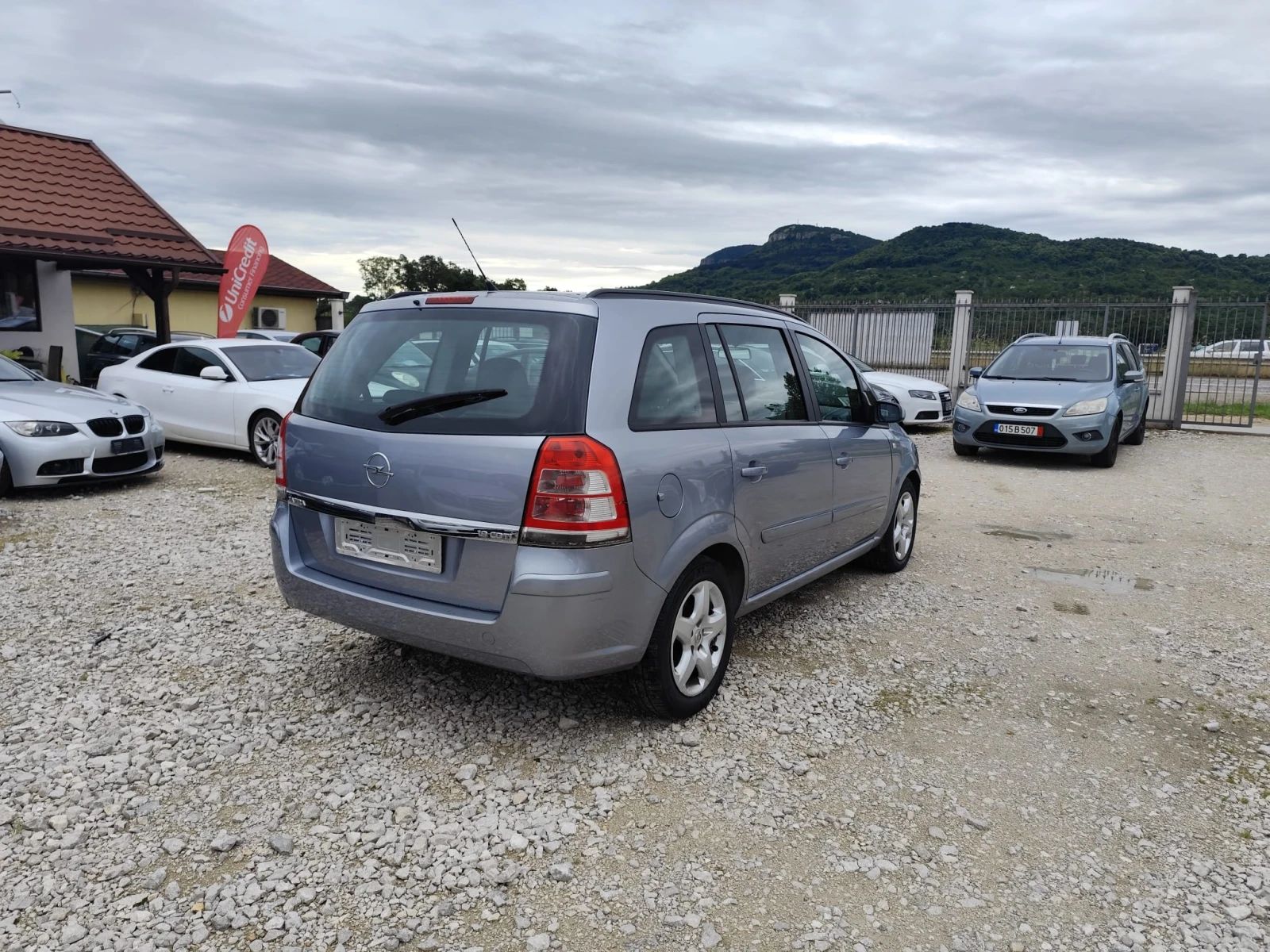 Opel Zafira 1.9 дизел Италия 7 места, снимка 5 - Автомобили и джипове - 54870363