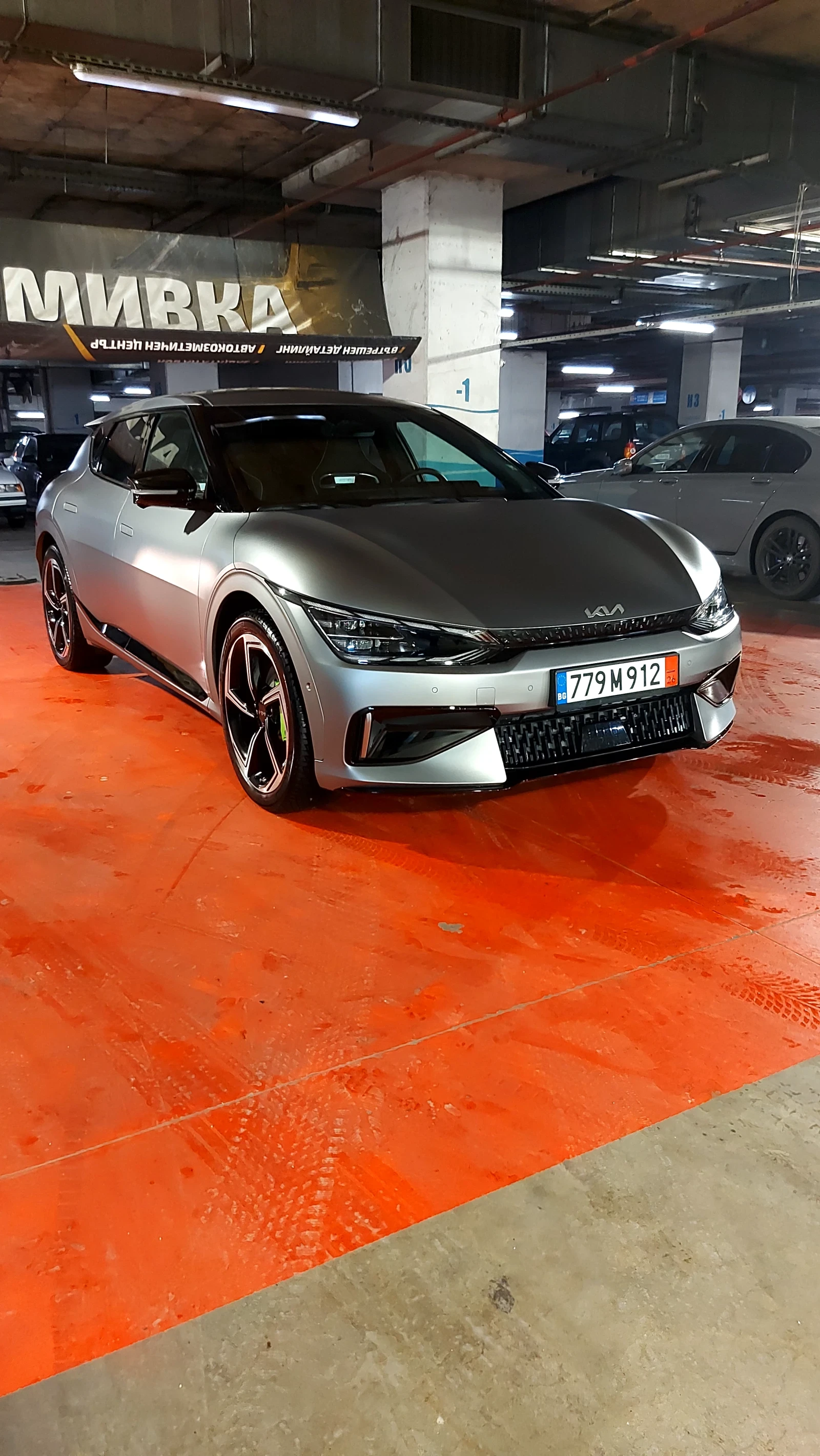Kia EV6 GT, снимка 2 - Автомобили и джипове - 55390237
