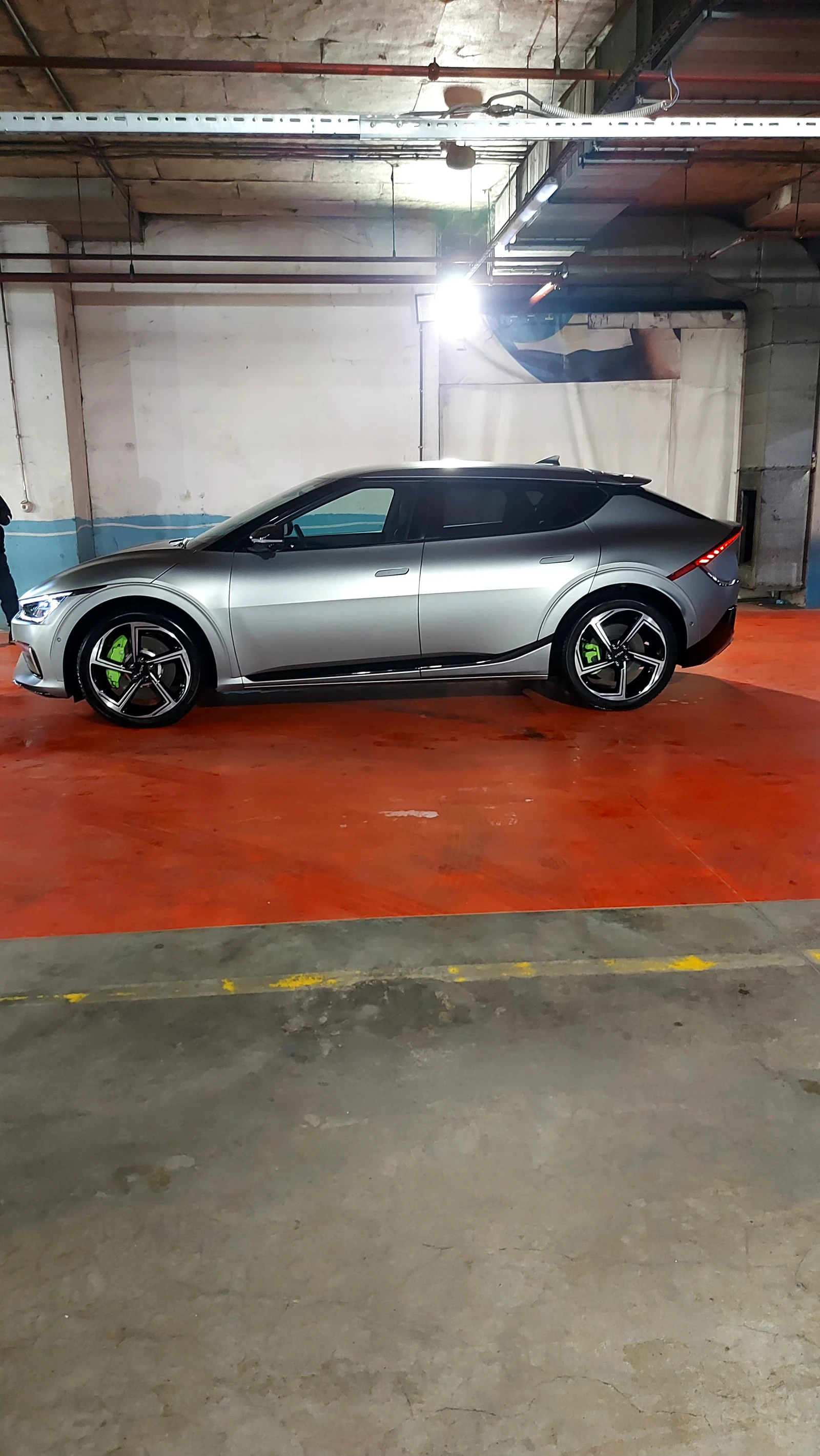 Kia EV6 GT, снимка 8 - Автомобили и джипове - 55390237