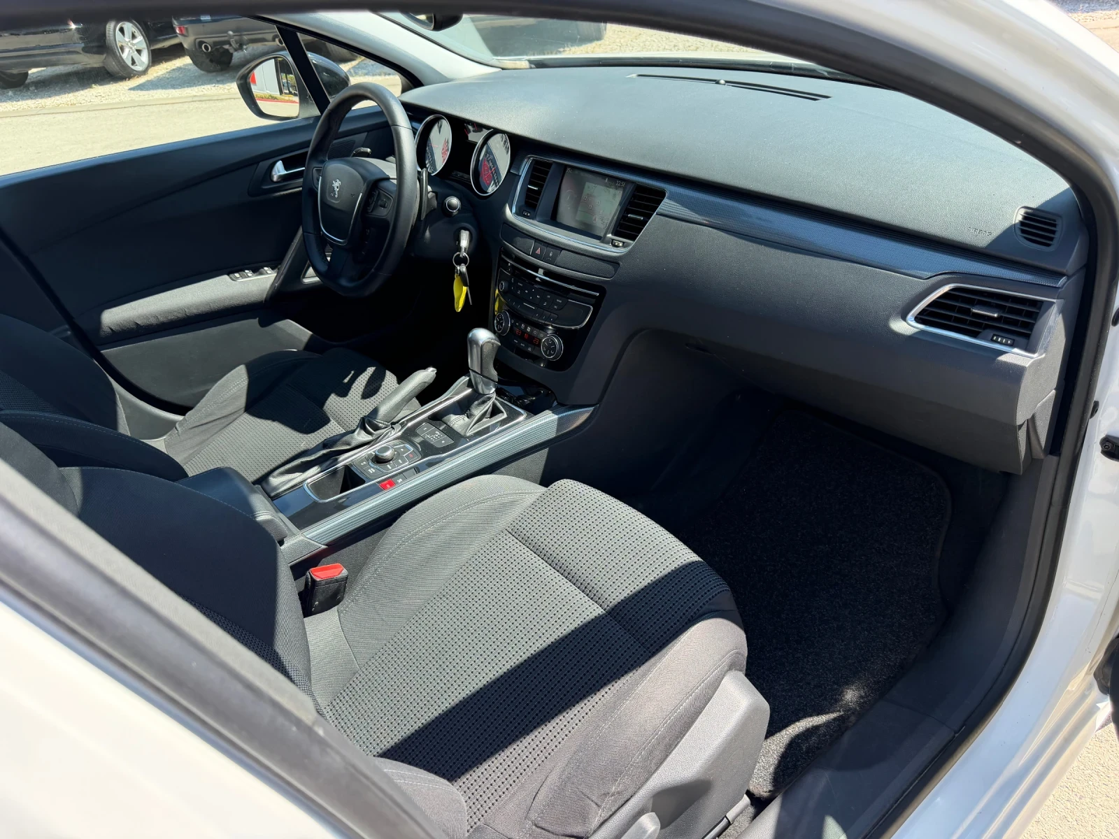 Peugeot 508 2.0HDi 163k.с NAVI Автоматик, снимка 16 - Автомобили и джипове - 55477140