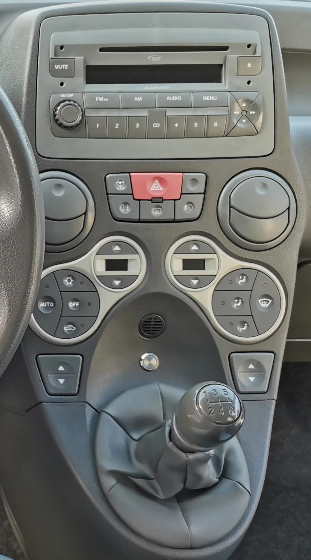 Fiat Panda 4x4 diesel 1.3 M jet климатроник , снимка 10 - Автомобили и джипове - 55709005