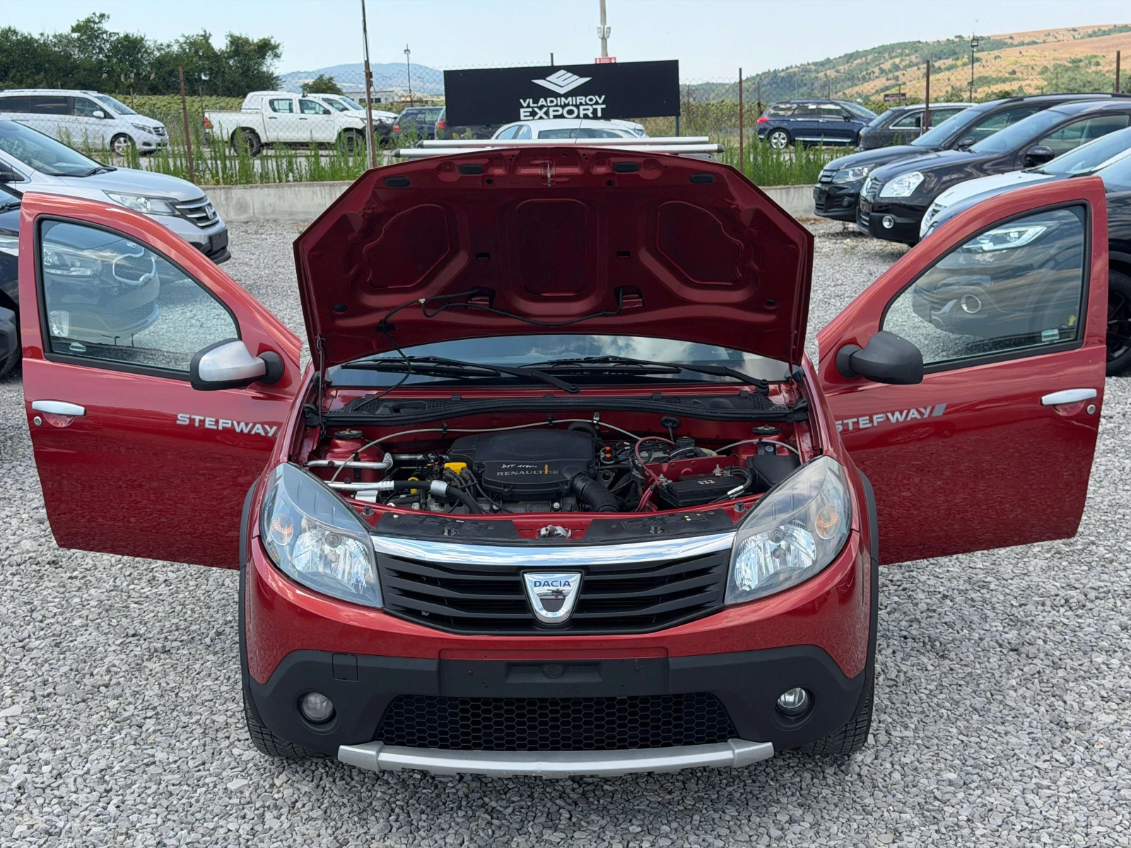 Dacia Sandero 1.6i GPL STEPWAY / БЕЗ РЪЖДА /1-СОБСТВЕНИК, снимка 11 - Автомобили и джипове - 55726040
