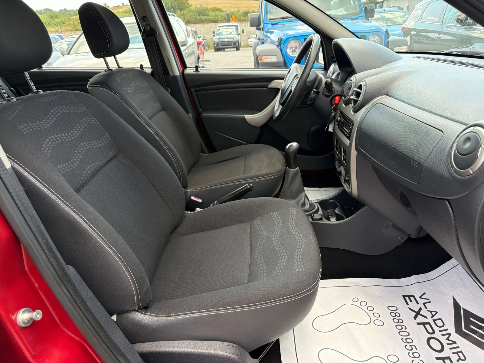 Dacia Sandero 1.6i GPL STEPWAY / БЕЗ РЪЖДА /1-СОБСТВЕНИК, снимка 8 - Автомобили и джипове - 55726040