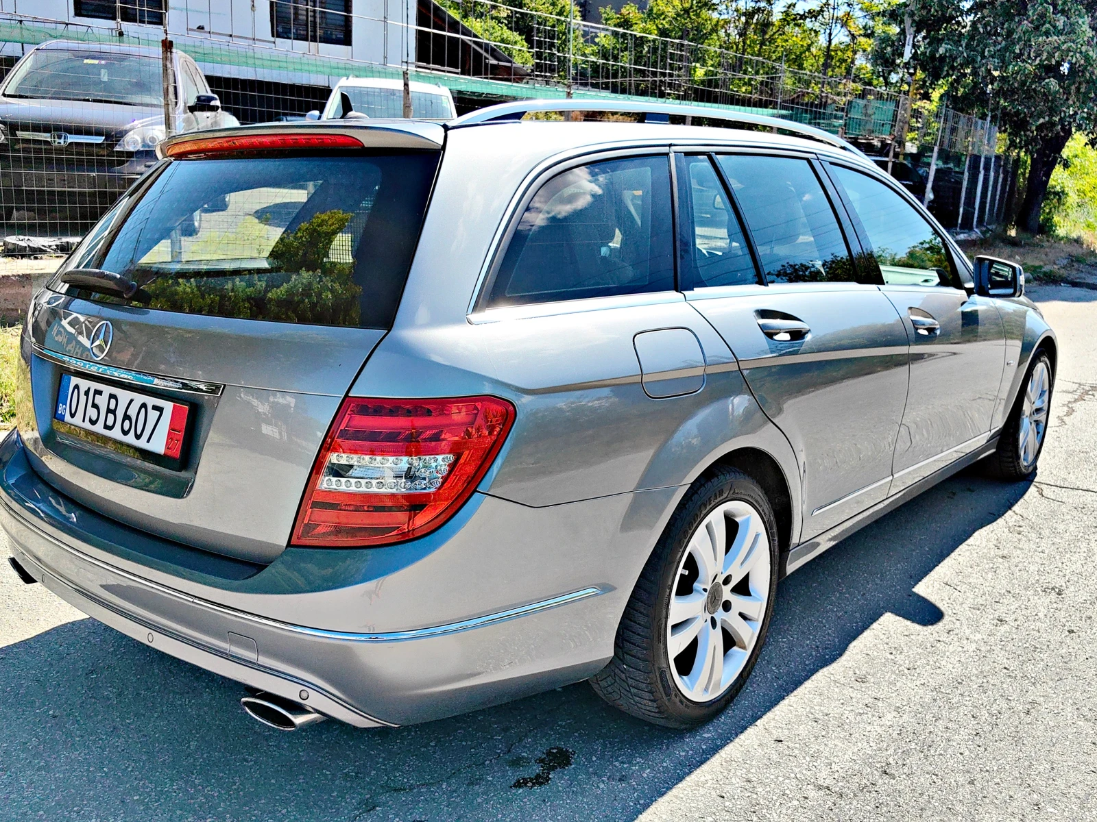 Mercedes-Benz C 300 !!ШВЕЙЦАРИЯ!!4Х4!КОЖА!!топ състояние!, снимка 4 - Автомобили и джипове - 55966254