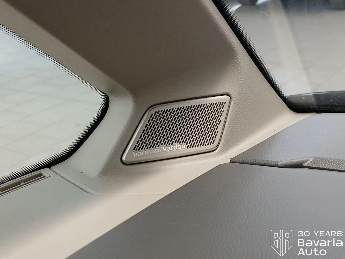 VW Multivan lang Style DSG Easy Open Basic, снимка 13 - Автомобили и джипове - 56037153