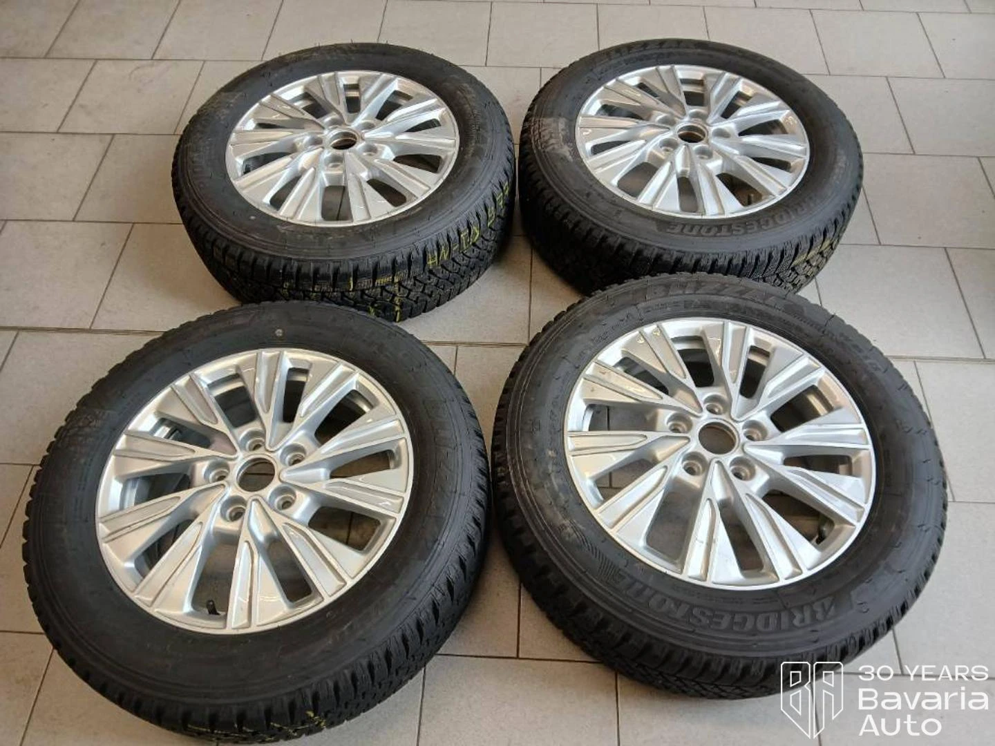 VW Multivan lang Style DSG Easy Open Basic, снимка 16 - Автомобили и джипове - 56037153