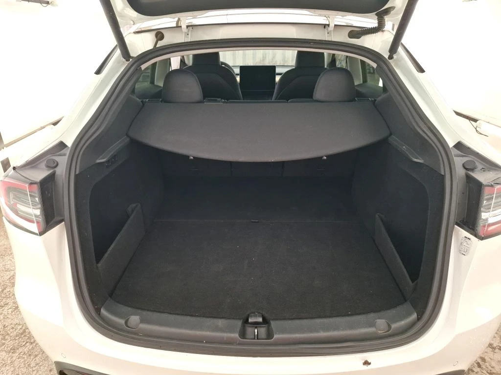 Tesla Model Y Long Range Dual Motor AWD, снимка 7 - Автомобили и джипове - 56085614