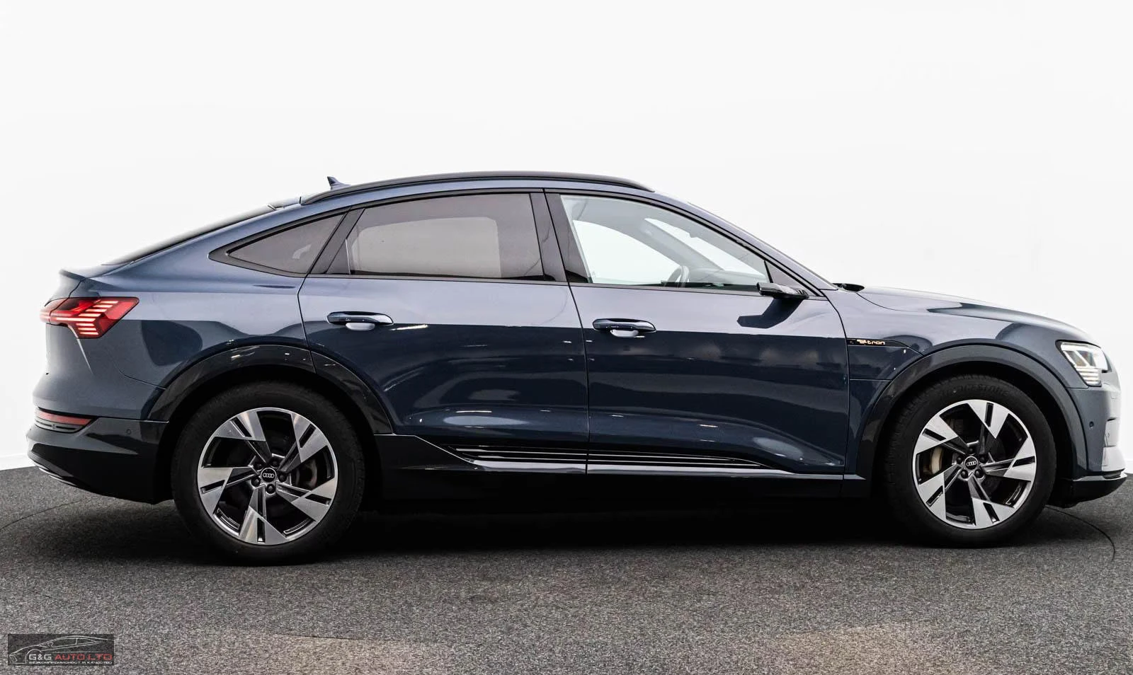 Audi E-Tron SPORTBACK/55/408HP/CAM/DIAMOND/SLINE/BLACK/922z | Mobile.bg � ����������� 7