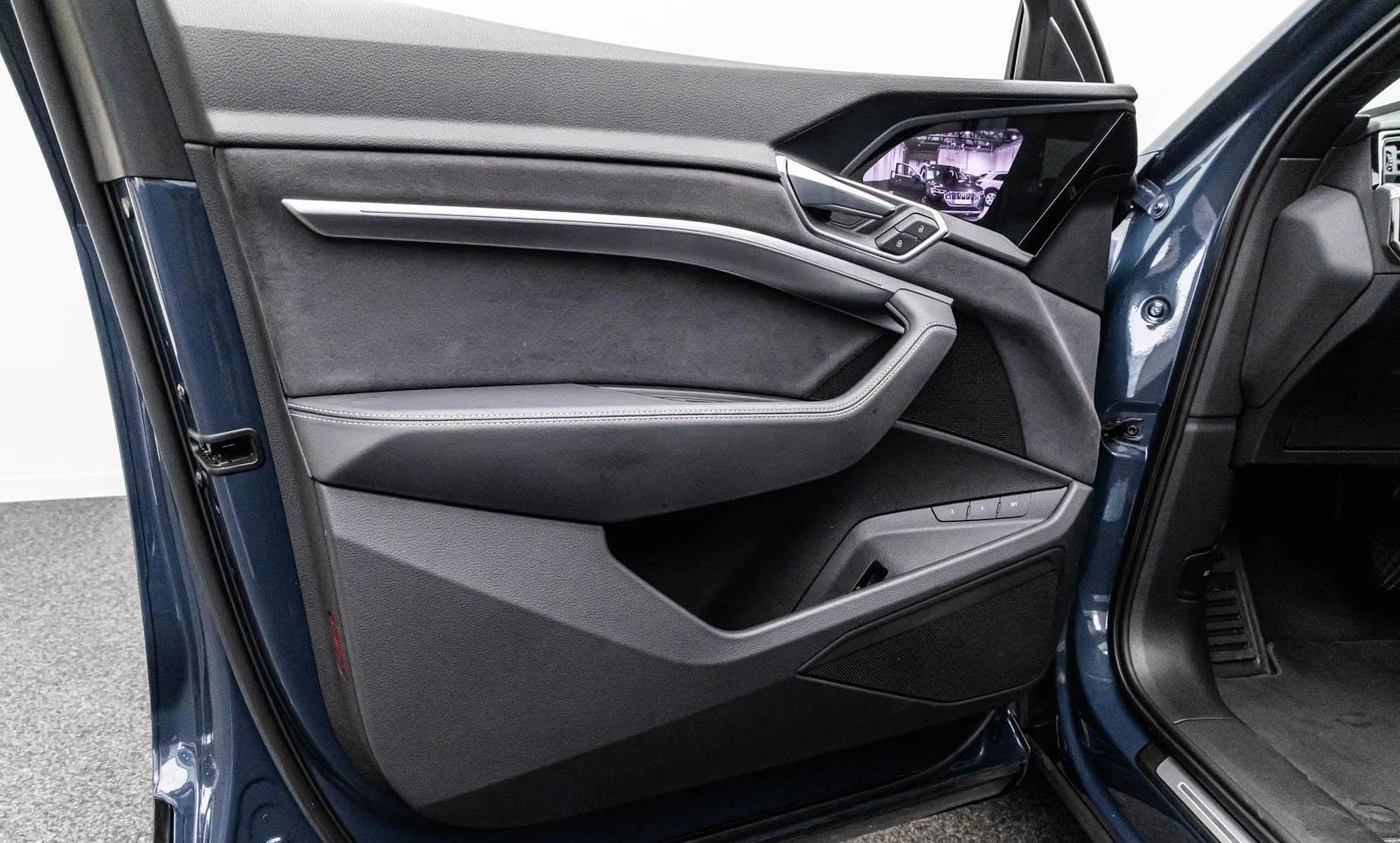 Audi E-Tron SPORTBACK/55/408HP/CAM/DIAMOND/SLINE/BLACK/922z | Mobile.bg � ����������� 15