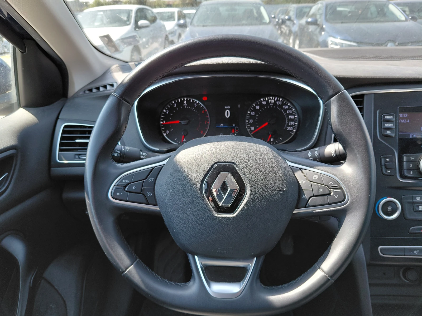 Renault Megane 1.3TCe/140к.с/Life, снимка 11 - Автомобили и джипове - 56313348