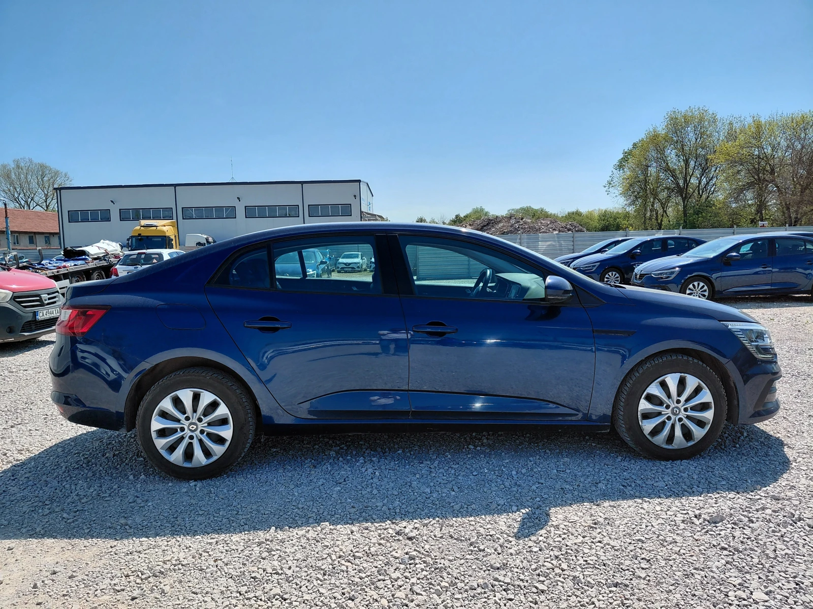 Renault Megane 1.3TCe/140к.с/Life, снимка 5 - Автомобили и джипове - 56313348