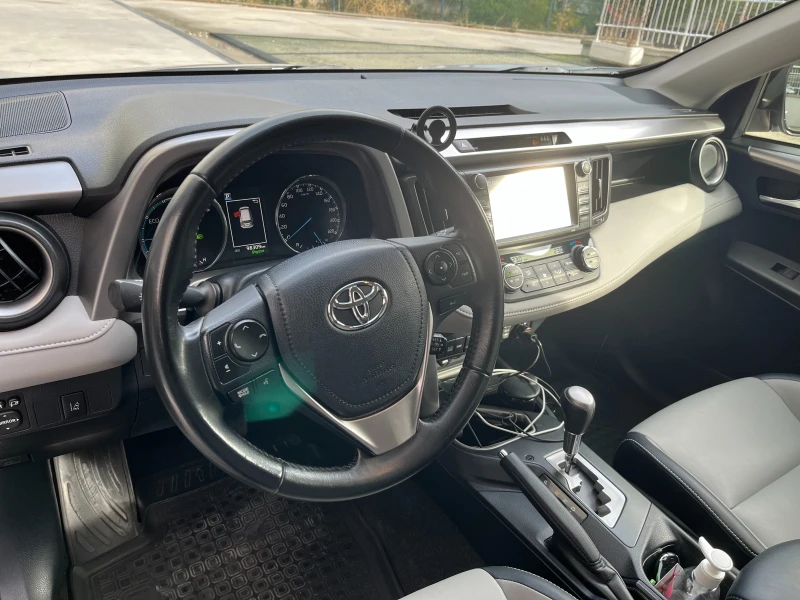 Toyota Rav4, снимка 8 - Автомобили и джипове - 48625986