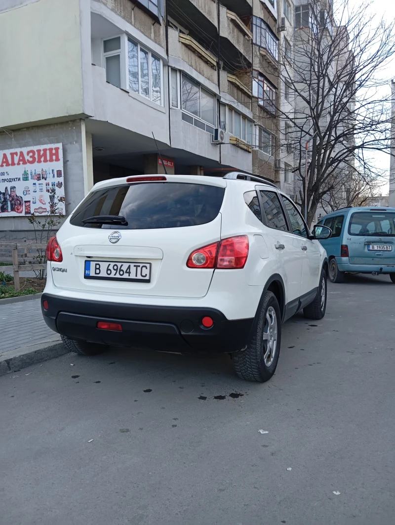 Nissan Qashqai 2.0, снимка 5 - Автомобили и джипове - 49533803