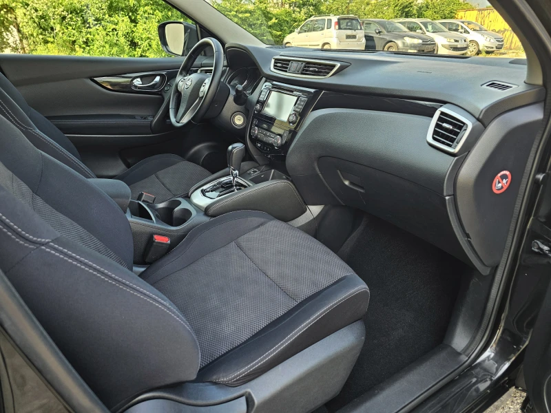 Nissan Qashqai 1.6 DCI TEKNA AUTOMAT, снимка 11 - Автомобили и джипове - 50607577