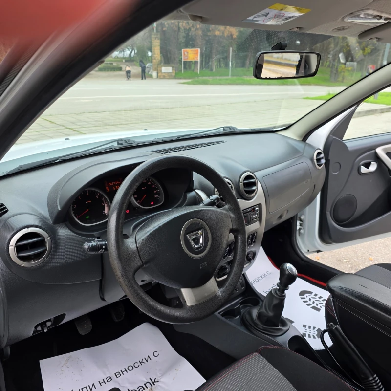 Dacia Duster 1.5DCI 4X4, снимка 5 - Автомобили и джипове - 52632219