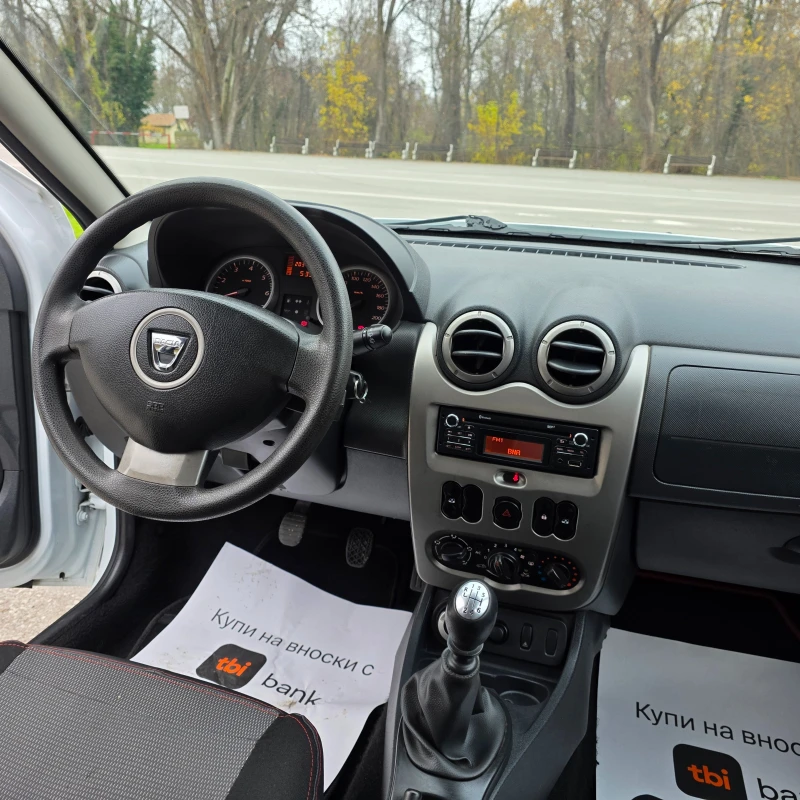 Dacia Duster 1.5DCI 4X4, снимка 17 - Автомобили и джипове - 52632219