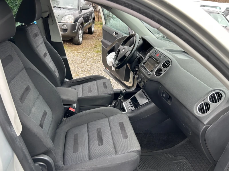 VW Tiguan 2.0TDI 4X4 EURO5A, снимка 14 - Автомобили и джипове - 53000919
