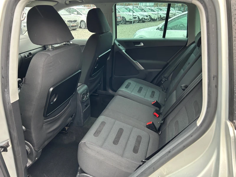 VW Tiguan 2.0TDI 4X4 EURO5A, снимка 12 - Автомобили и джипове - 53000919