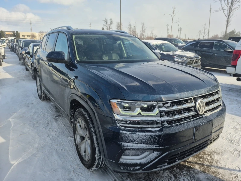 VW Atlas 3.6 V6 SEL * * Теглич * * Обдухване * * Черна кожа, снимка 2 - Автомобили и джипове - 53329233