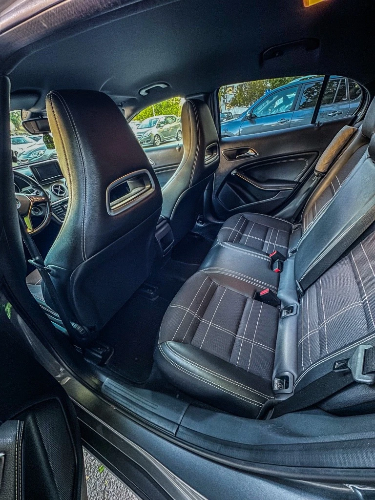 Mercedes-Benz GLA 200 FULL, снимка 9 - Автомобили и джипове - 53597930