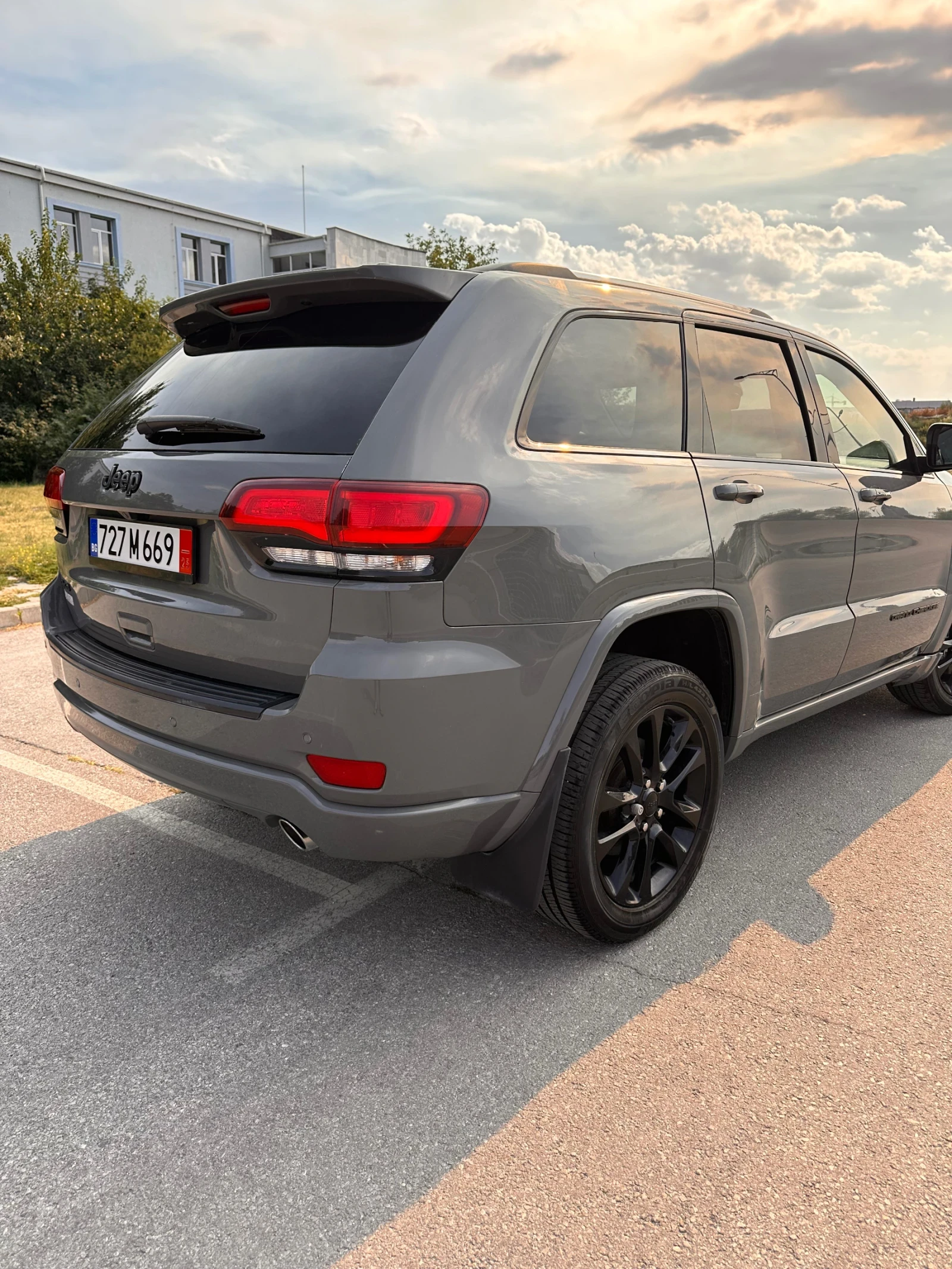 Jeep Grand cherokee 2021г 35000км Nardo Grey FINAL EDITION - изображение 7