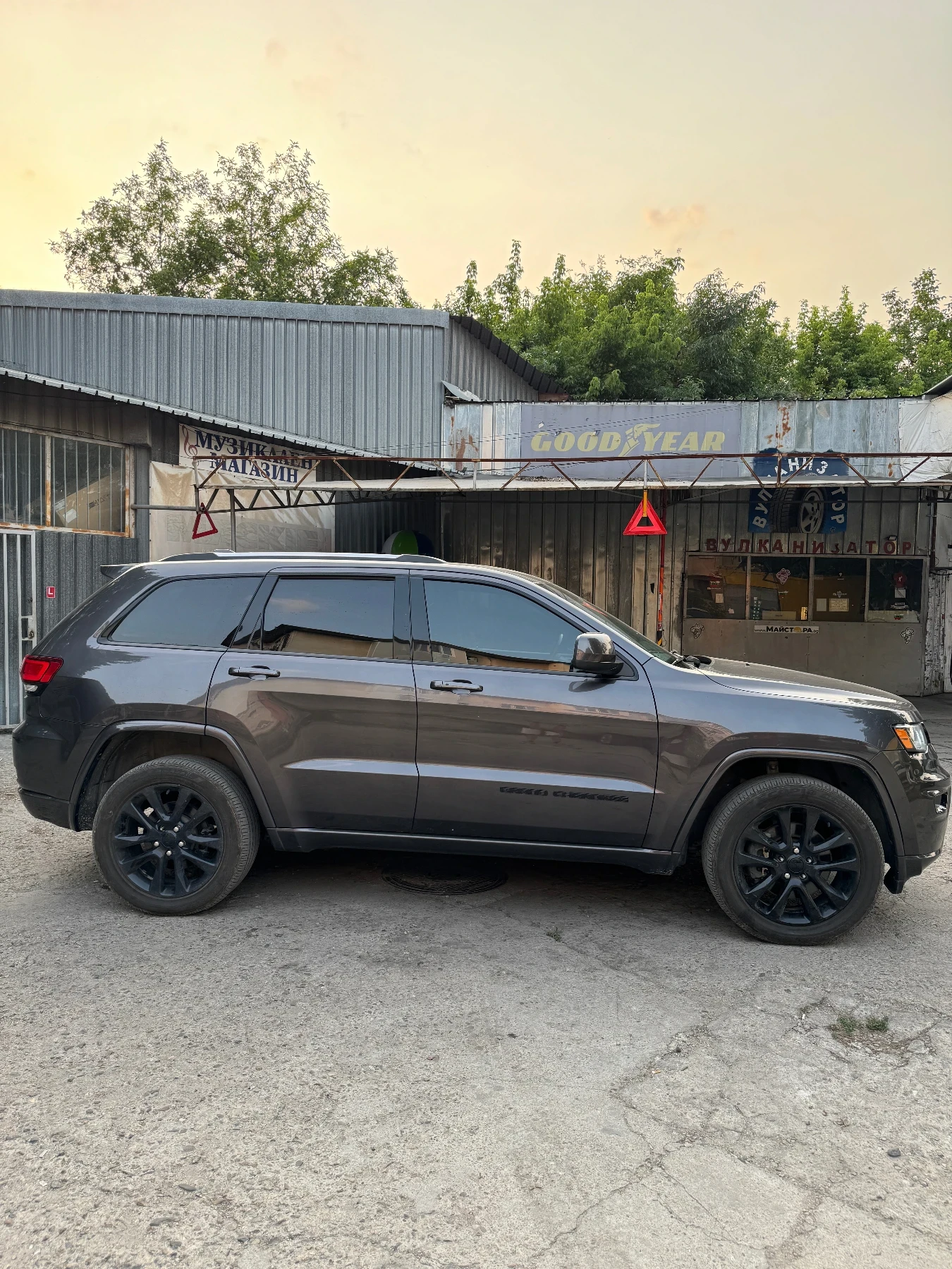 Jeep Grand cherokee 2021г 45000км FINAL EDITION - изображение 4
