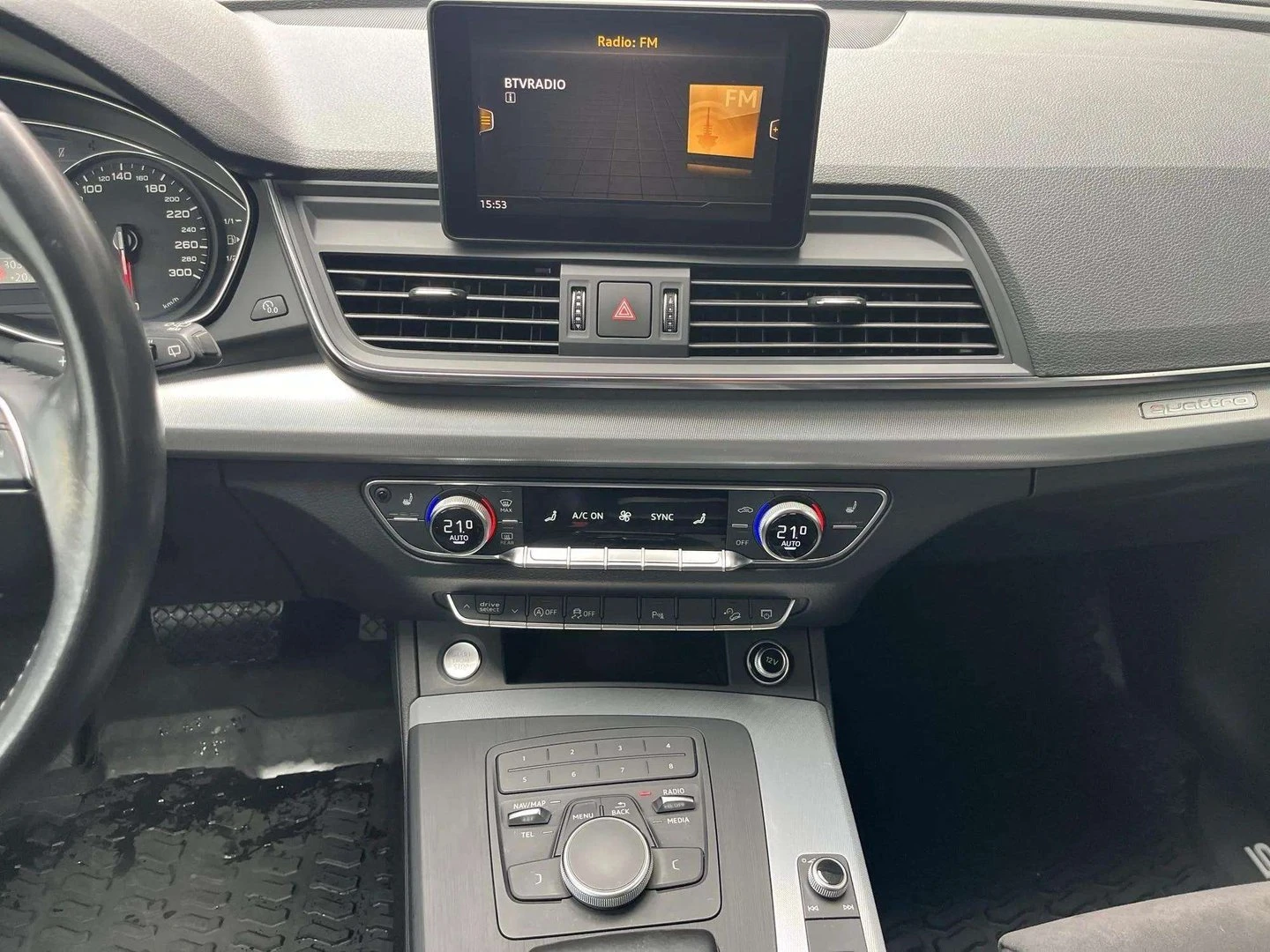 Audi Q5 Sport 2.0 TDI quattro - изображение 10