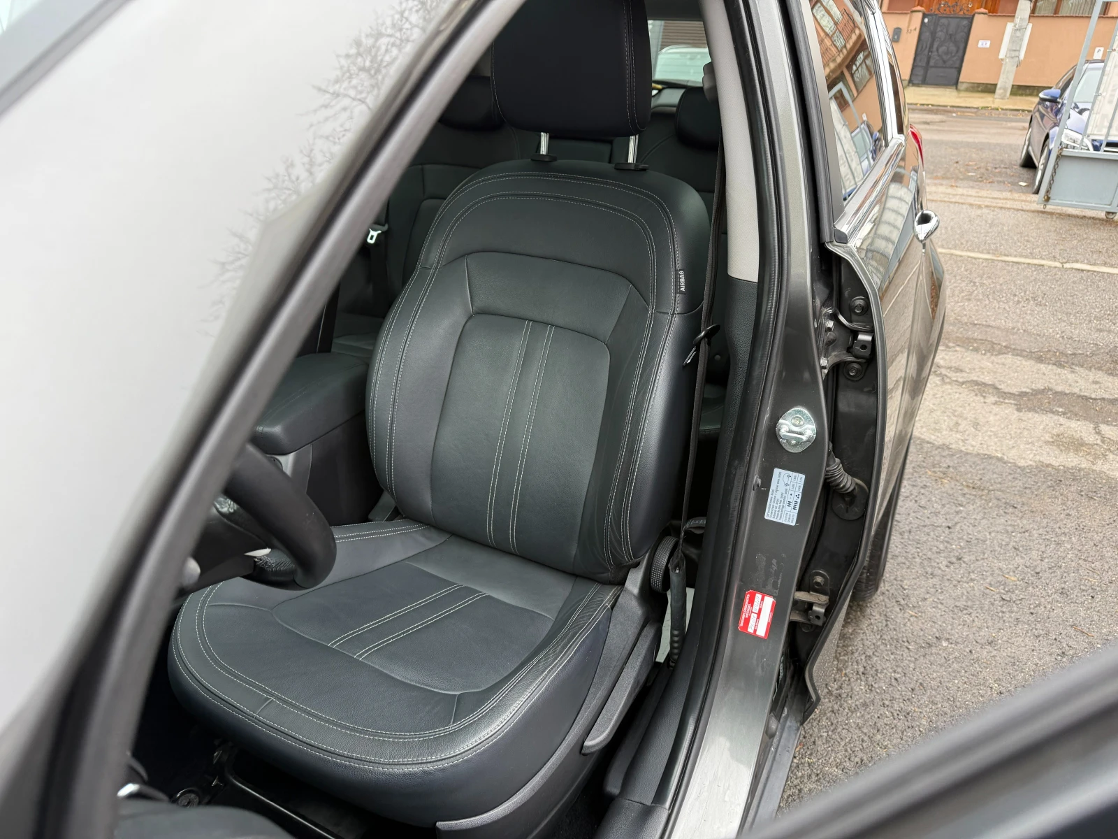 Kia Sportage 2.0i* 4x4* СЕРВИЗНА КНИЖКА С ПЪЛНА ИСТОРИЯ  - изображение 8