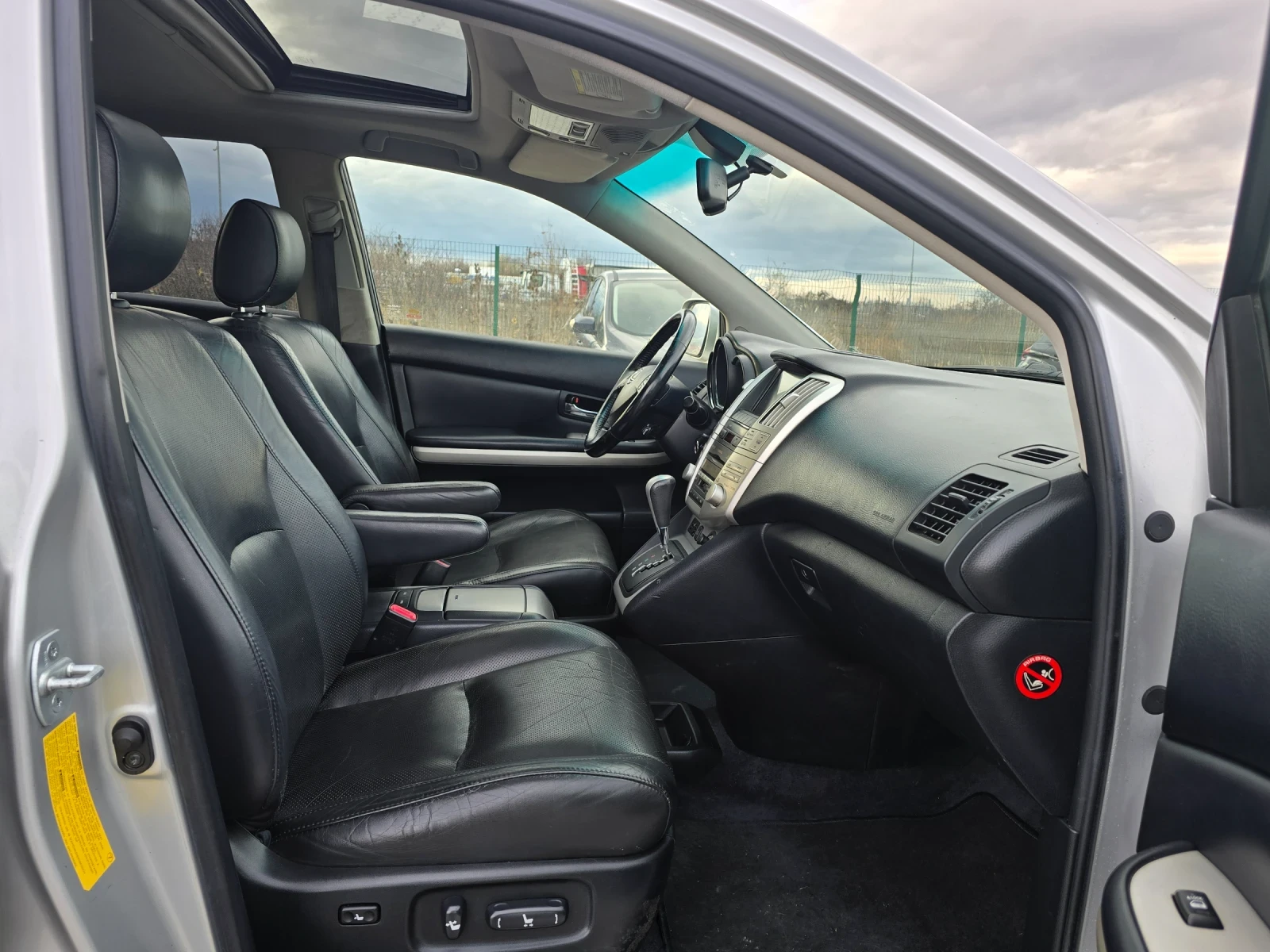 Lexus RX 400h 211кс ИТАЛИЯ ПЕРФЕКТЕН - изображение 10