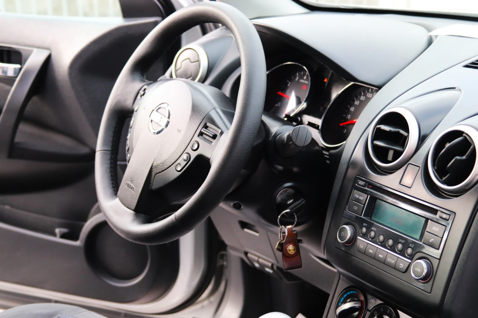 Nissan Qashqai 1.6i | Mobile.bg � ����������� 15