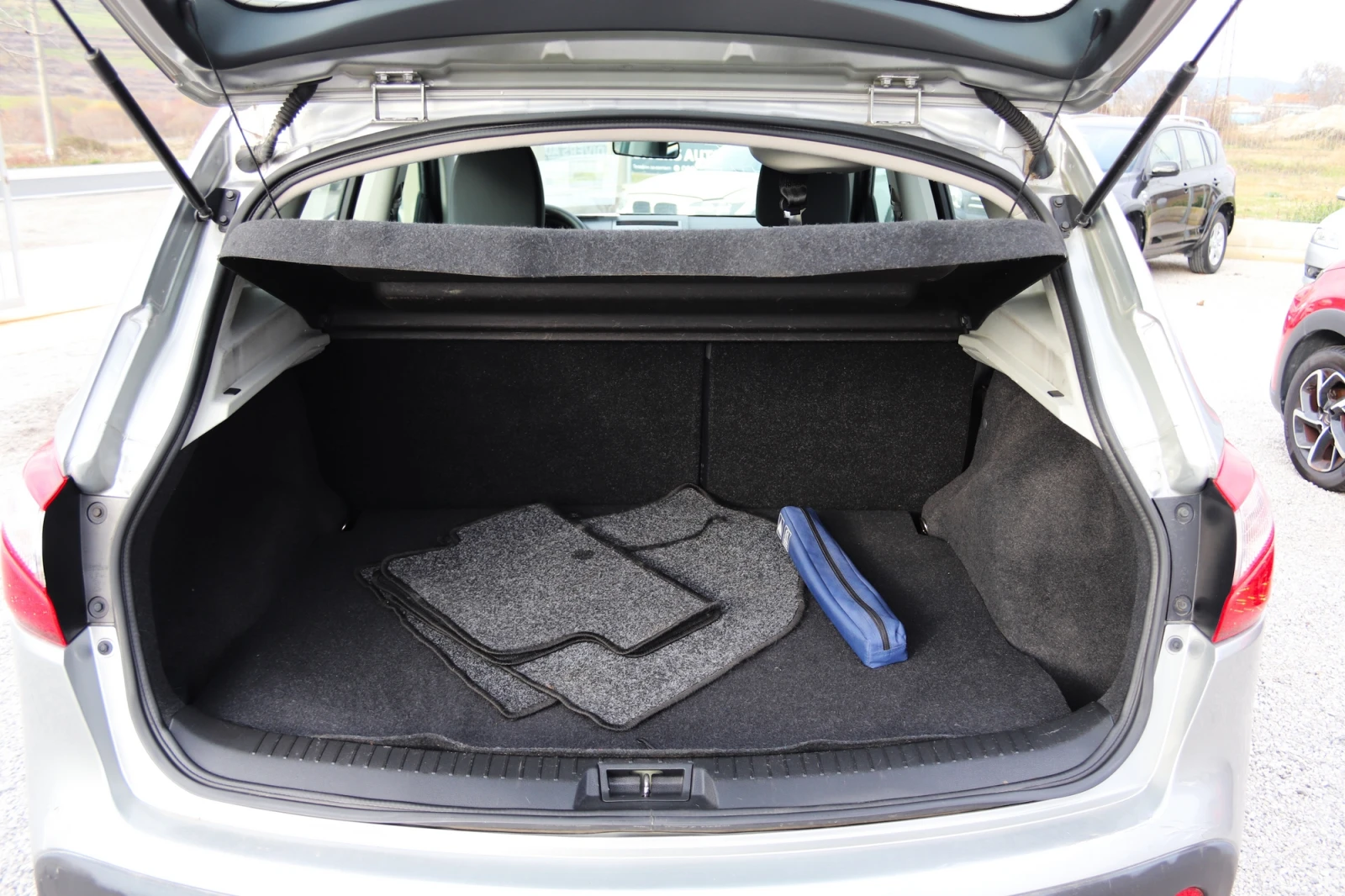 Nissan Qashqai 1.6i | Mobile.bg � ����������� 8