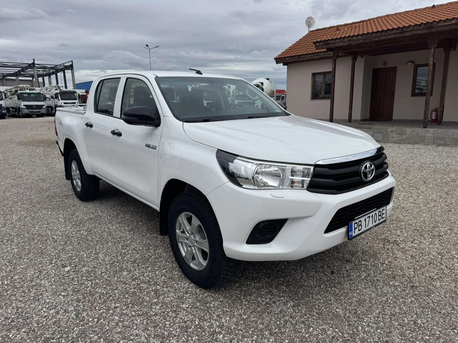 Toyota Hilux 2.4D 4X4 72 000 KM
