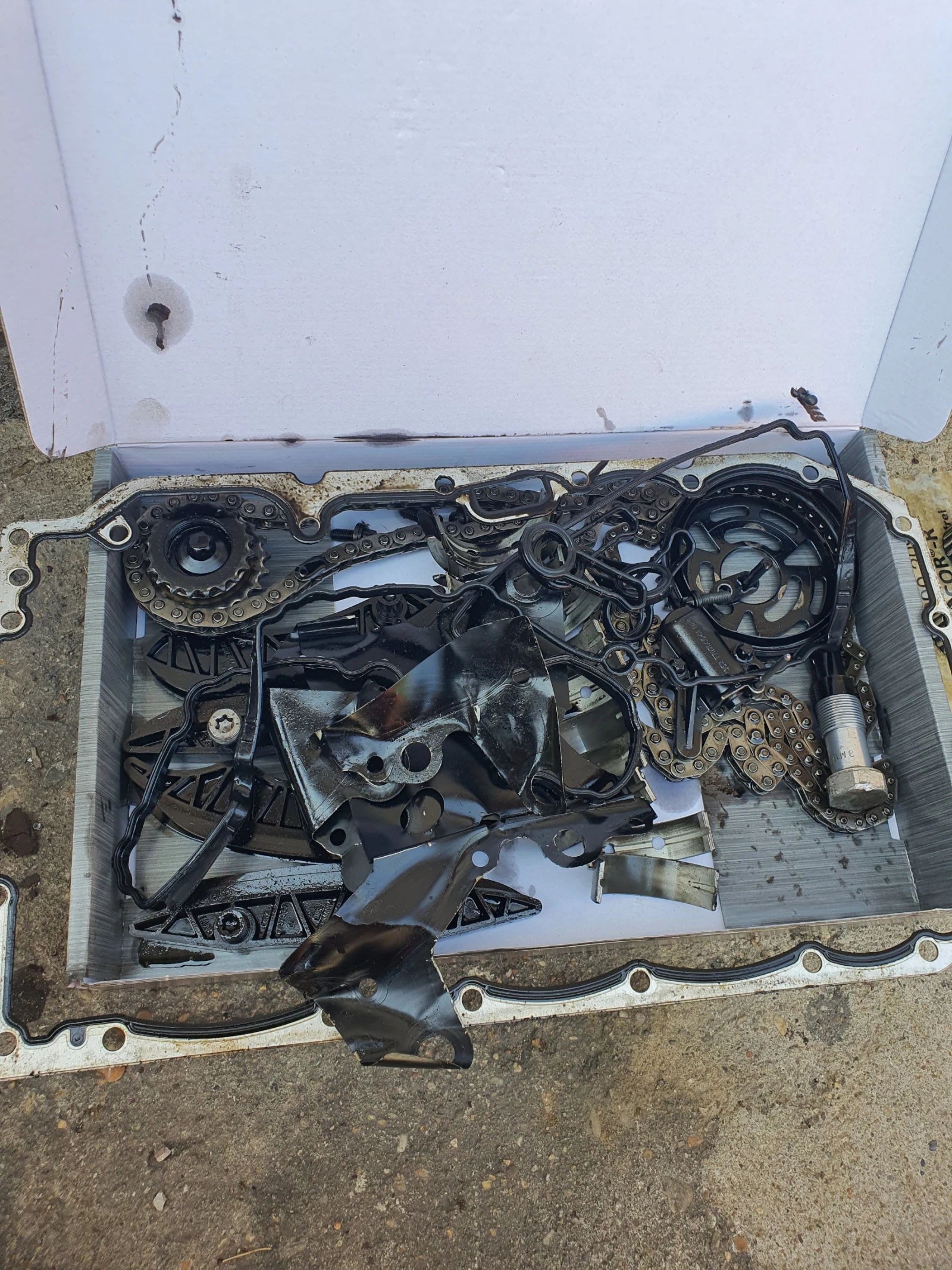 BMW X1 Xdrive СМЕНЕНИ ВЕРИГА И СЪЕДИНИТЕЛ, снимка 13 - Автомобили и джипове - 54232987