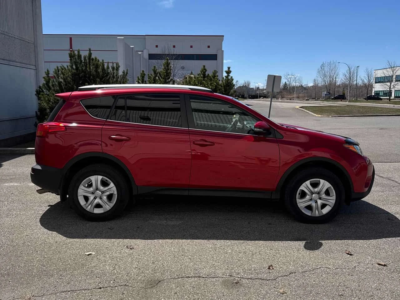 Toyota Rav4 * LE * CARFAX * ЦЕНА ДО БГ, снимка 4 - Автомобили и джипове - 54379391