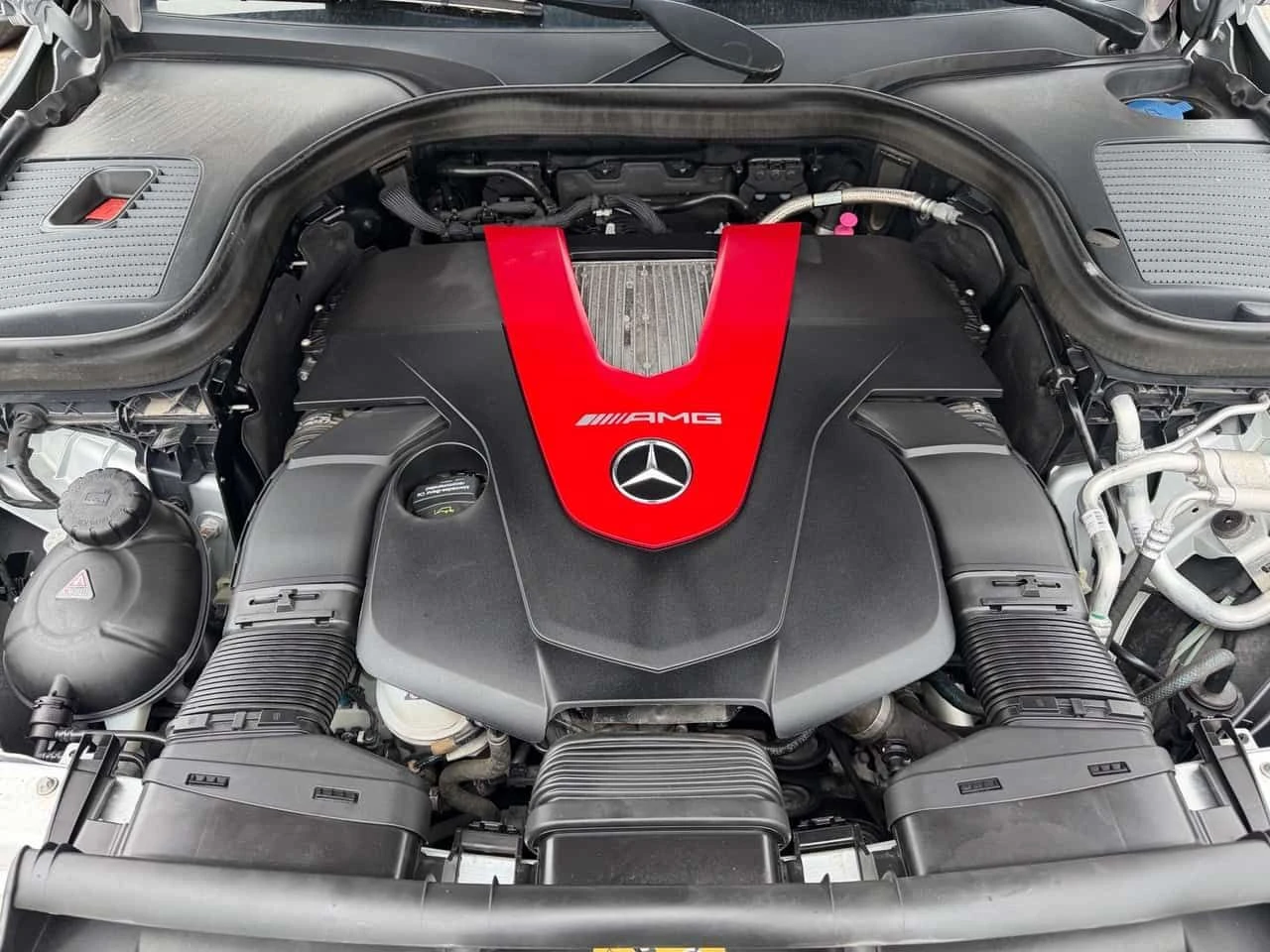 Mercedes-Benz GLC 43 AMG * CARFAX * ЦЕНА ДО БГ, снимка 9 - Автомобили и джипове - 54742538