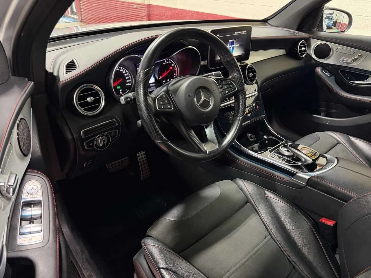 Mercedes-Benz GLC 43 AMG * CARFAX * ЦЕНА ДО БГ, снимка 15 - Автомобили и джипове - 54742538