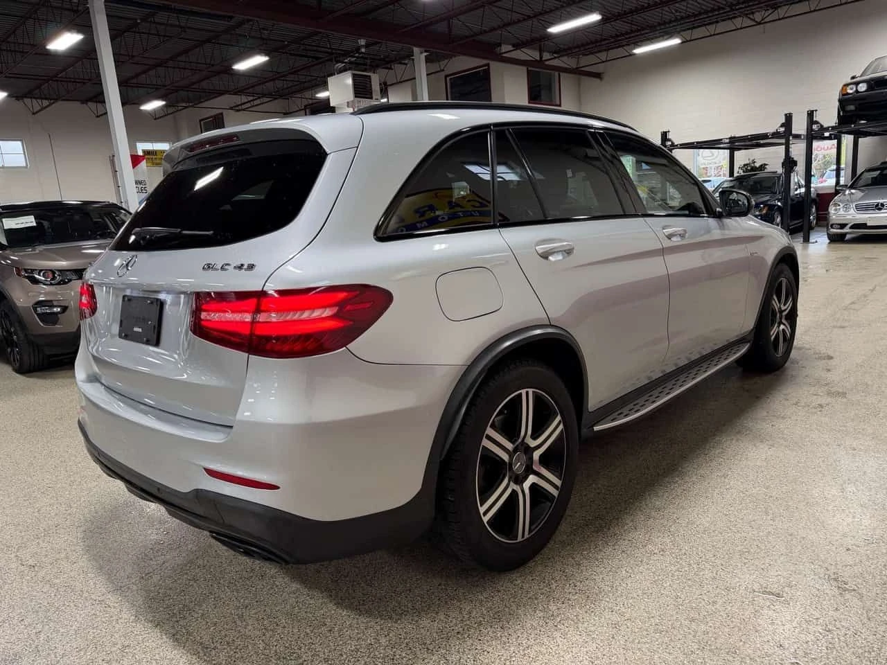 Mercedes-Benz GLC 43 AMG * CARFAX * ЦЕНА ДО БГ, снимка 6 - Автомобили и джипове - 54742538