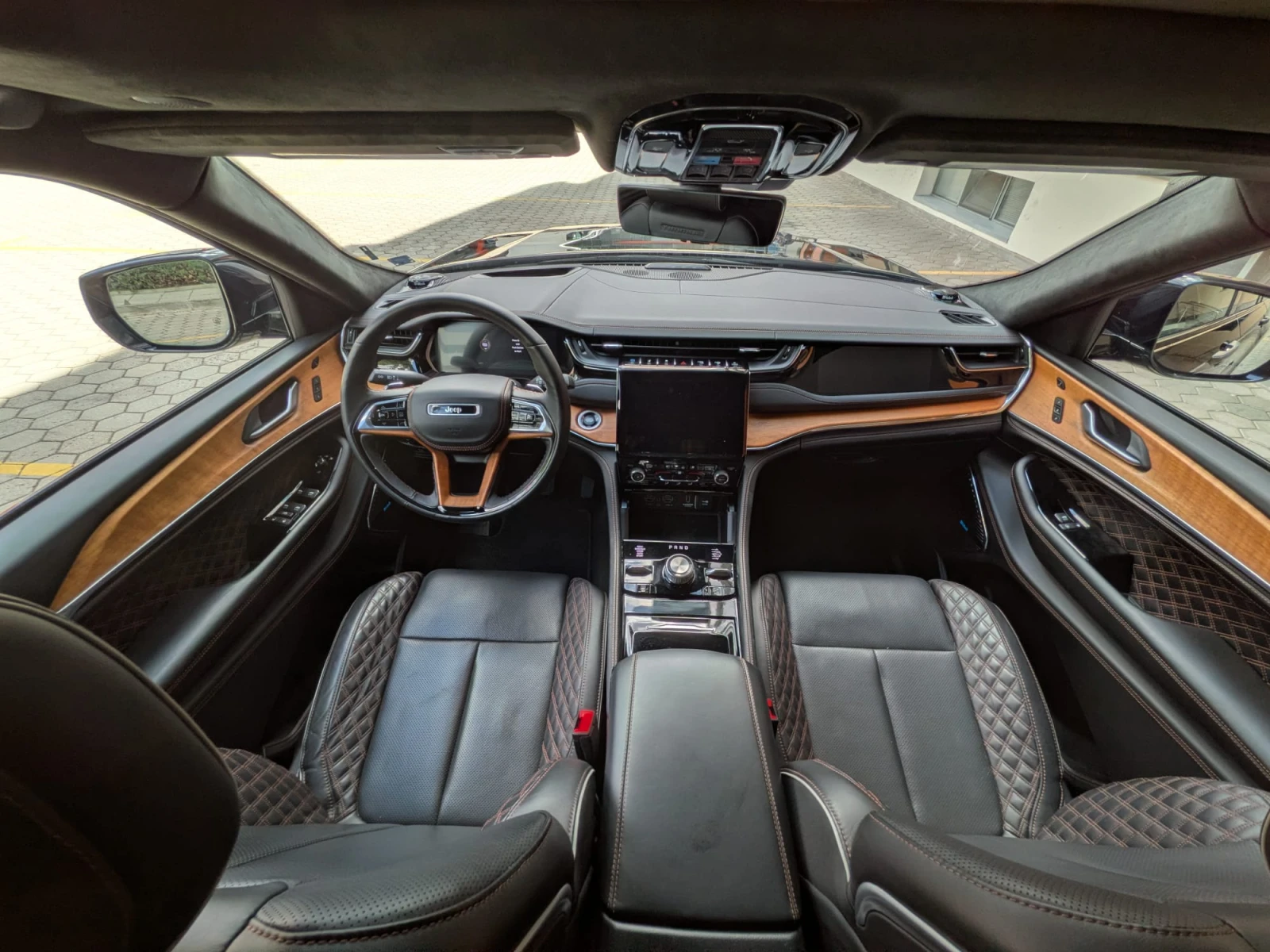 Jeep Grand cherokee 2.0 4XE* PLUGIN HYBRID* SUMMIT* RESERVE* FULL* , снимка 10 - Автомобили и джипове - 54810162