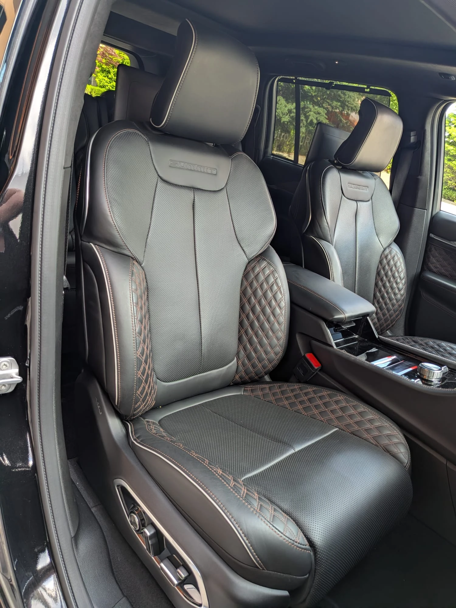 Jeep Grand cherokee 2.0 4XE* PLUGIN HYBRID* SUMMIT* RESERVE* FULL* , снимка 8 - Автомобили и джипове - 54810162