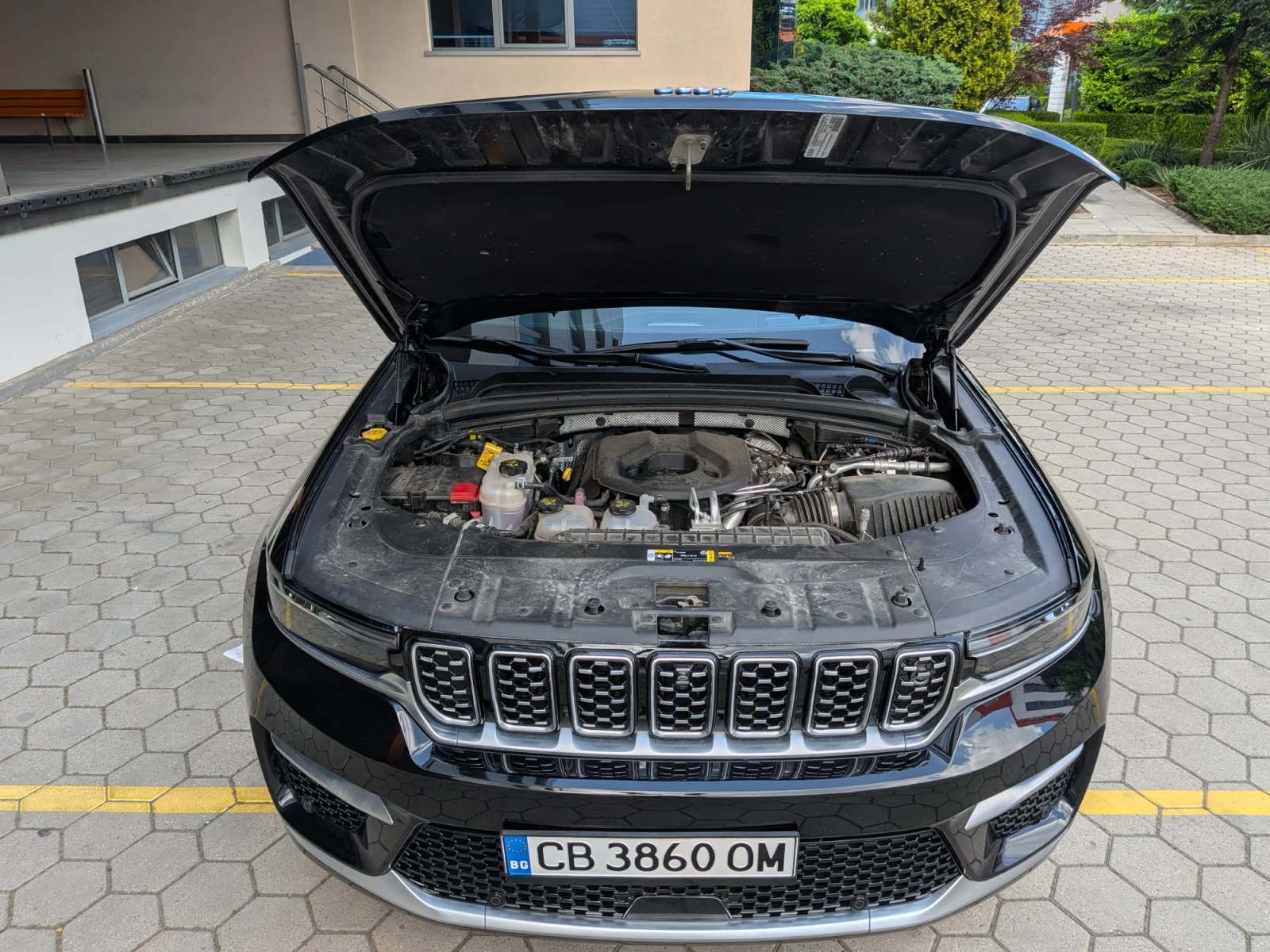 Jeep Grand cherokee 2.0 4XE* PLUGIN HYBRID* SUMMIT* RESERVE* FULL* , снимка 12 - Автомобили и джипове - 54810162