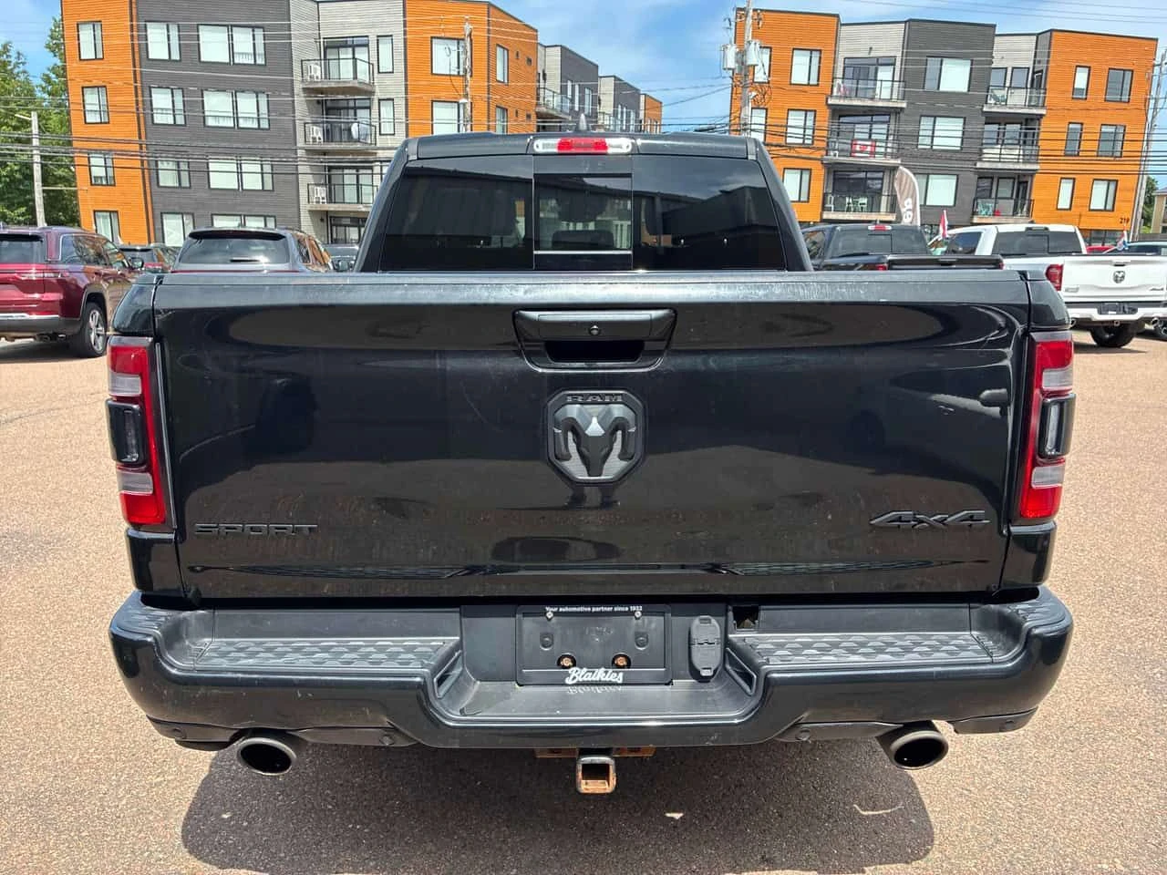 Dodge RAM 1500 Sport ����� / ������ �������� / CARFAX  | Mobile.bg � ����������� 4