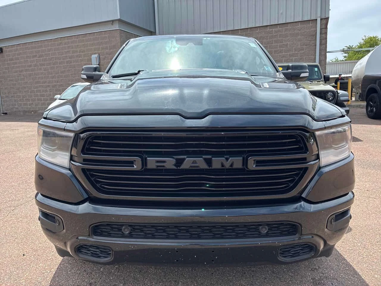 Dodge RAM 1500 Sport ����� / ������ �������� / CARFAX  | Mobile.bg � ����������� 6