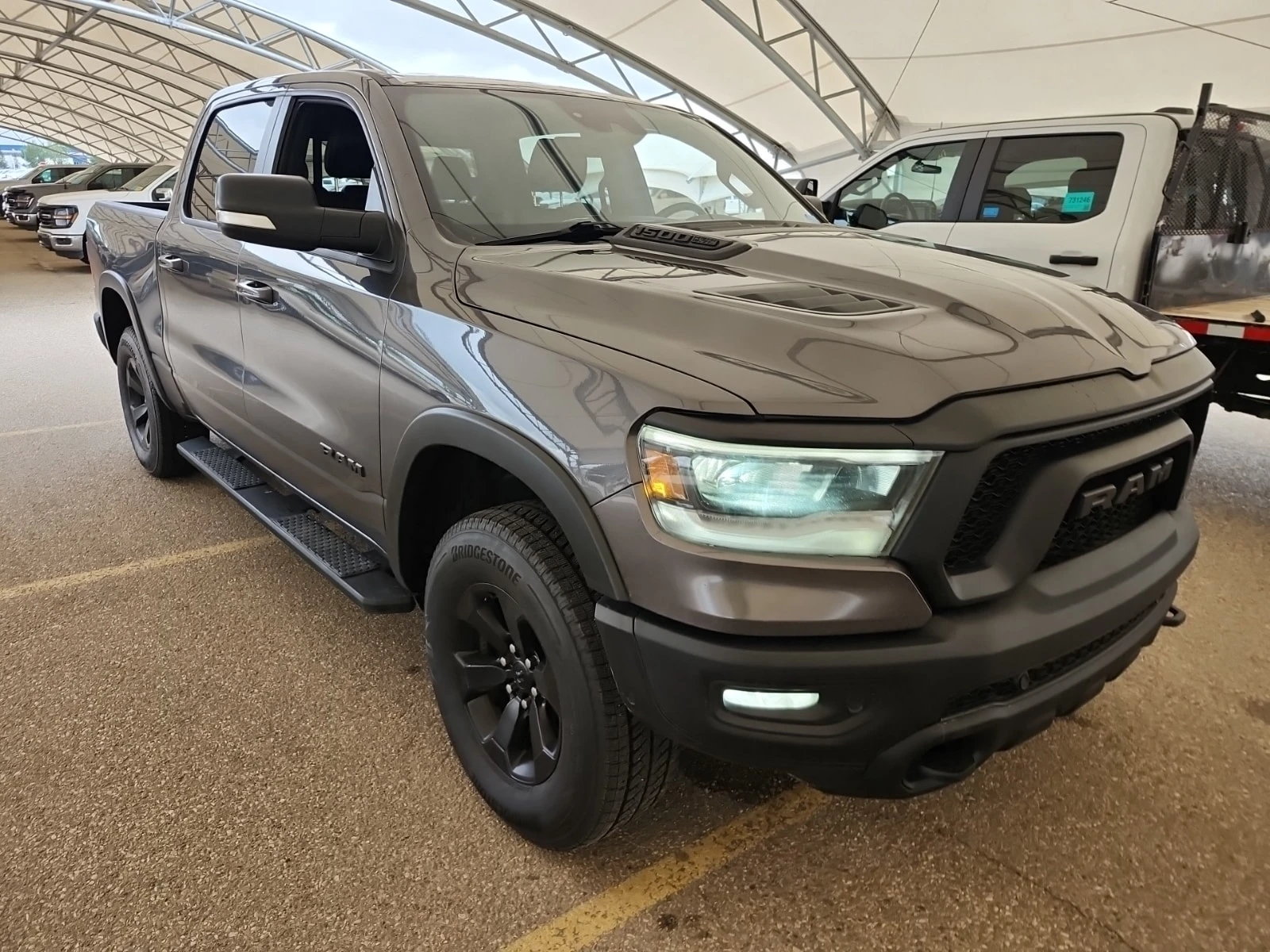 Dodge RAM 1500 * REBEL CREW CAB SHORT BED* АВТОКРЕДИТ* , снимка 2 - Автомобили и джипове - 55927547