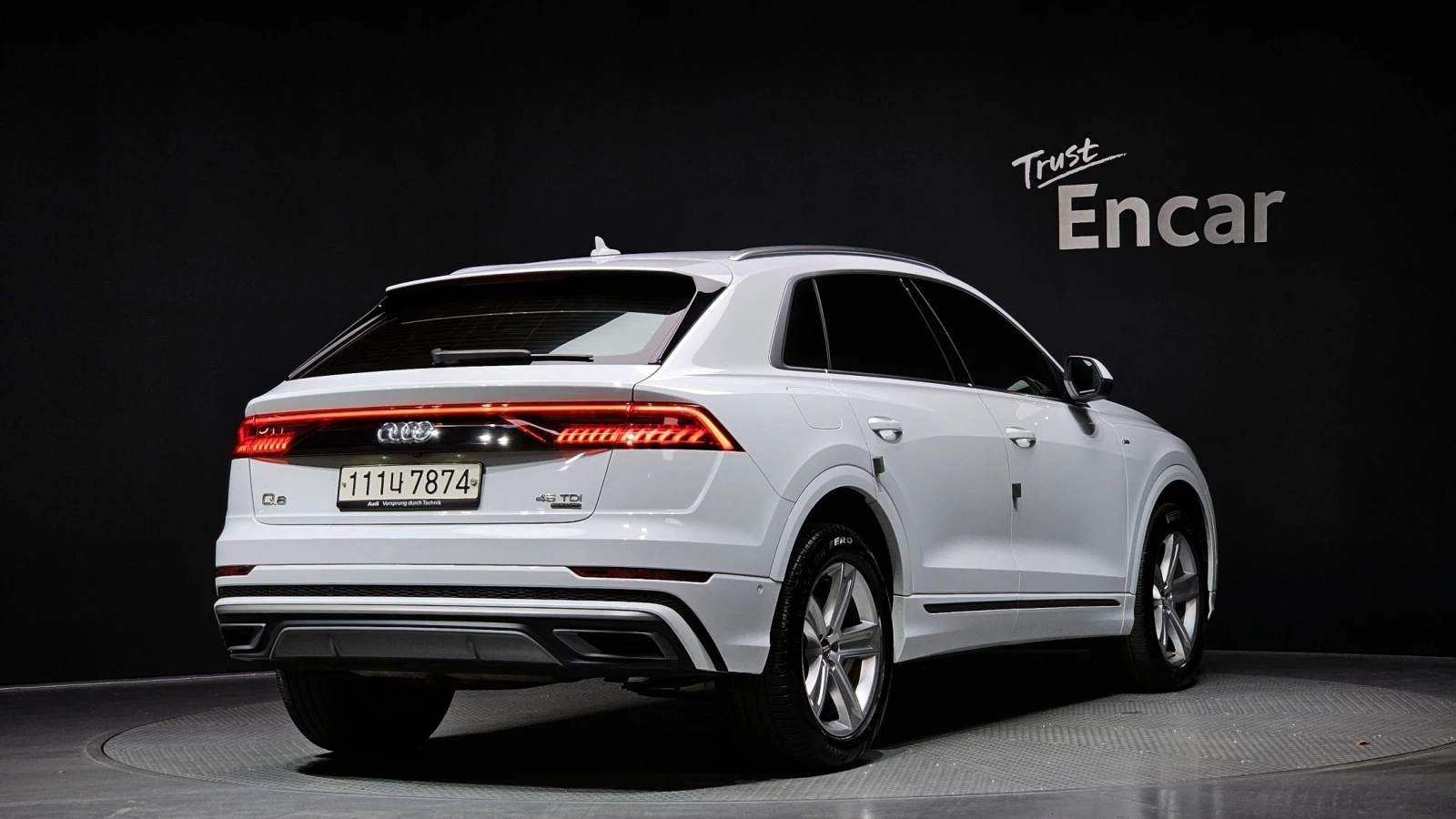 Audi Q8 45 TDI Quattro Premium, снимка 2 - Автомобили и джипове - 56213048